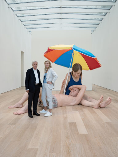 BB Capital - Couple-under-umbrella_susan_van_koeveringe-van_caldenborgh_02
