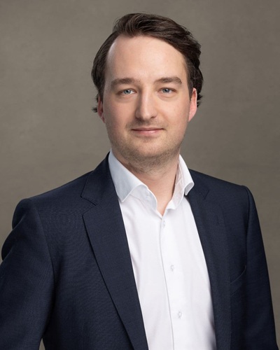 Julian-Neijzen-400x500